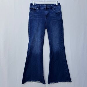 Express 70s Flare Mid Rise Ultra Hyper Stretch- Conscious Edit Med 6/8/10 Short